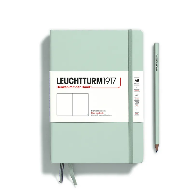 Leuchtturm1917 medium – plain – mint green Nu Kopen