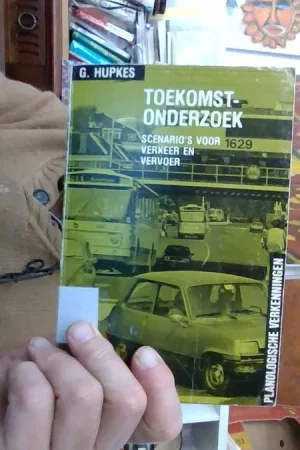 Toekomst onderzoek Scenario's voor verkeer en vervoer Planologische verkenningen G. Hupkes - Geurt Hupkes Dagaanbieding