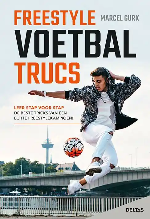 Freestyle voetbaltrucs / Druk 1 Gratis Retour
