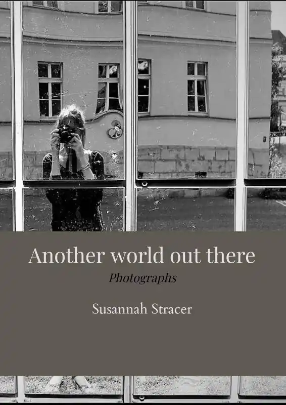 Nieuw Another world out there / 1st Edition