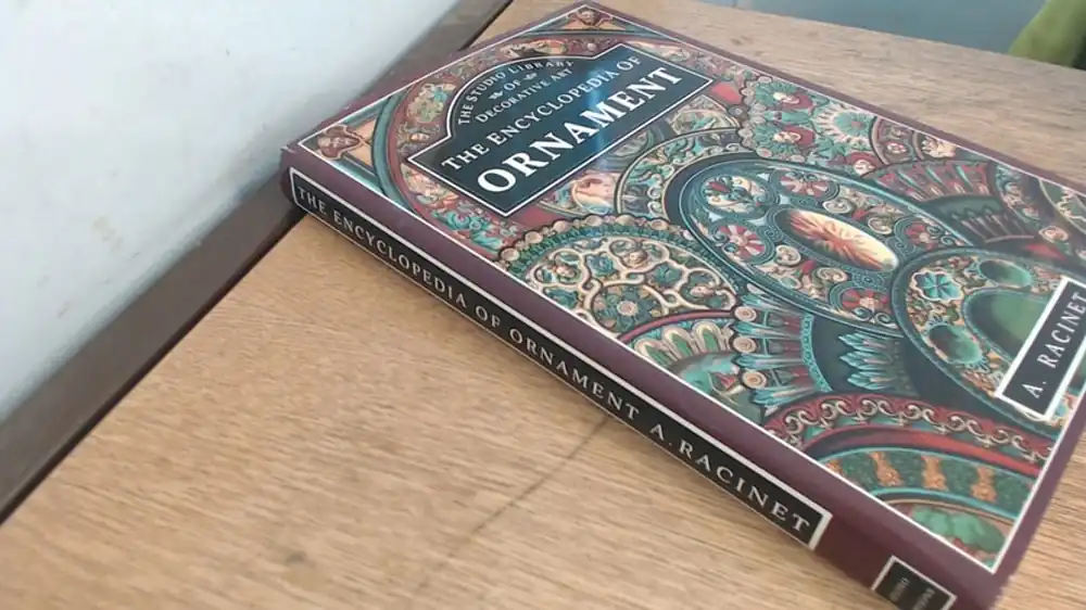 Encyclopedia of Ornament - Albert Racinet Hete Deal