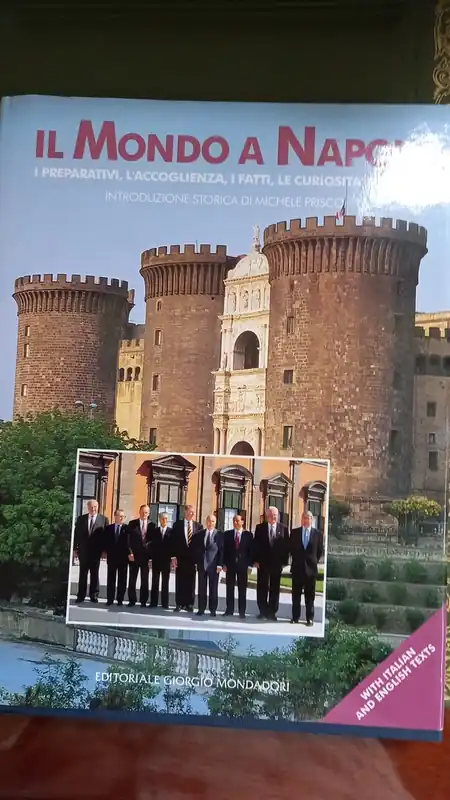 il mondo a napoli - giorgio mondadori Gereduceerde Prijs