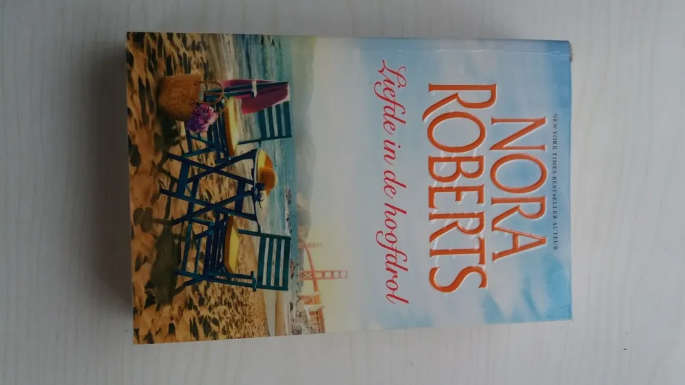 Liefde in de hoofdrol - Nora Roberts Populair