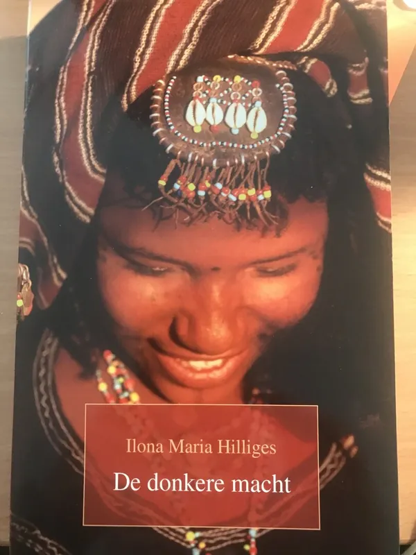 Veilige Betaling De donkere macht - Ilona Maria Hilliges