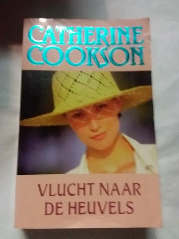 Vlucht naar de heuvels - Catherine Cookson Nu Kopen