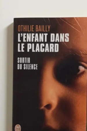 Bestel Nu L'enfant dans le placard - Othilie Bailly