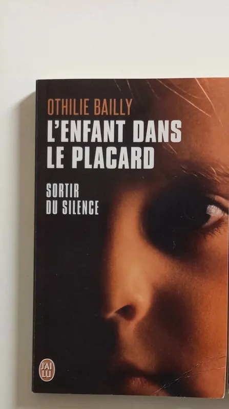 Bestel Nu L'enfant dans le placard - Othilie Bailly
