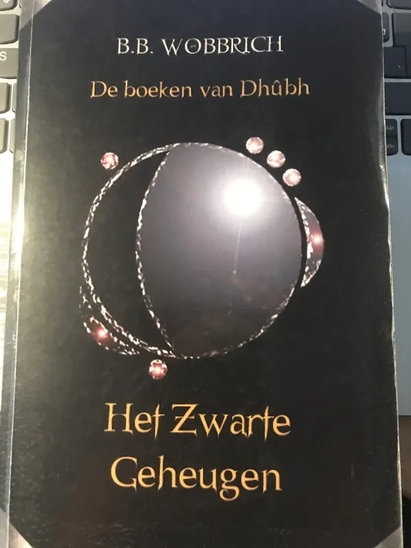 Speciale Aanbieding DE BOEKEN VAN DHUBH, HET ZWARTE GEHEUGEN - WOBBRICH